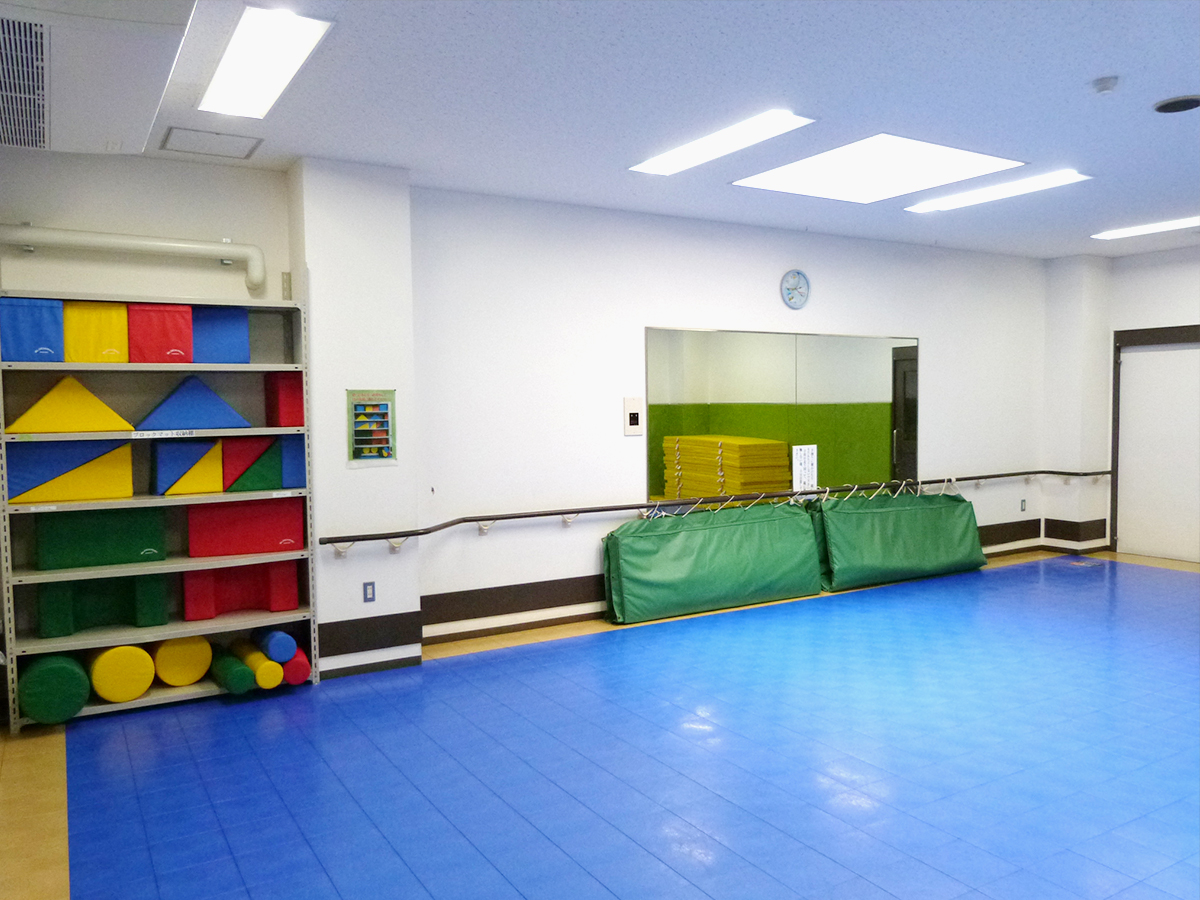 京都市障害者教養文化・体育会館